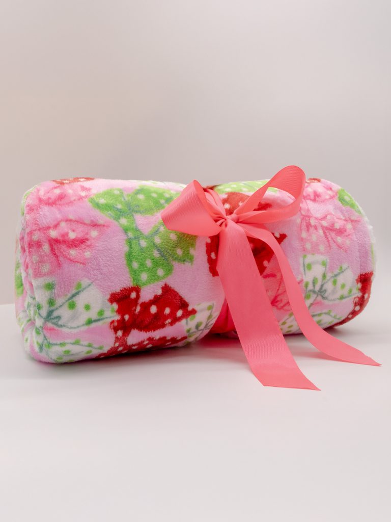 Simply Southern Holiday Soft Dotted Bows Throw Blanket