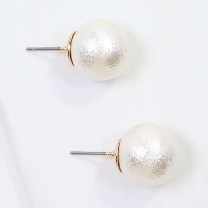 Alina Textured Pearl Stud Earring Cream