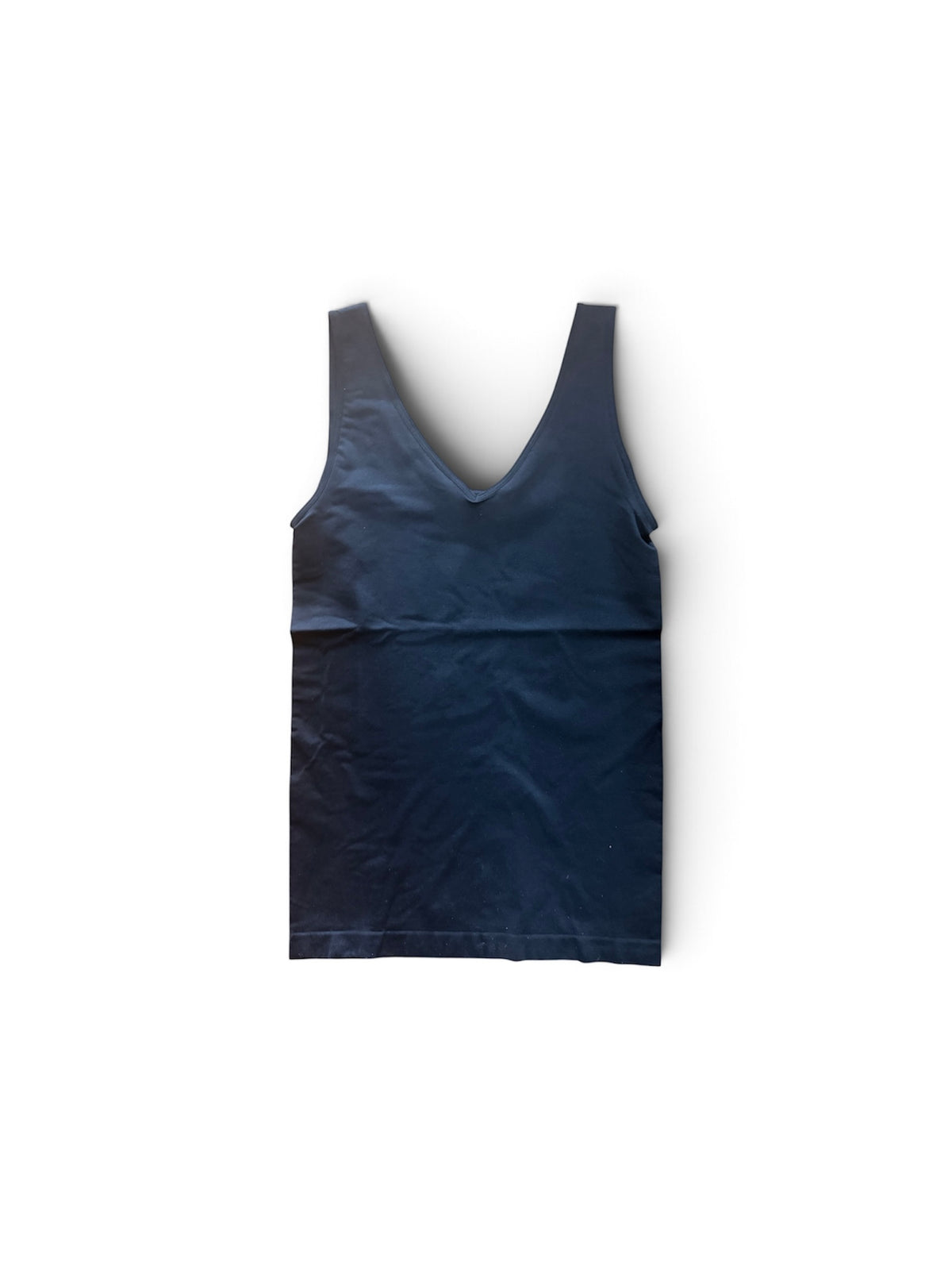 Black U or v neck 2-way seamless tank top