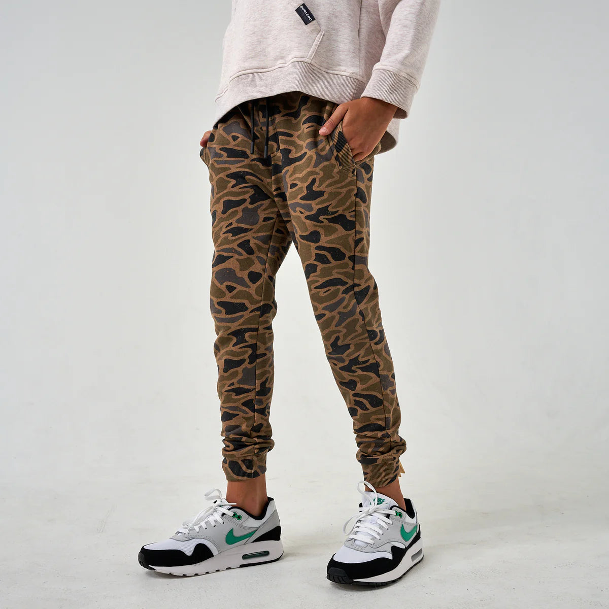 Burlebo Youth Gauge Camo Joggers