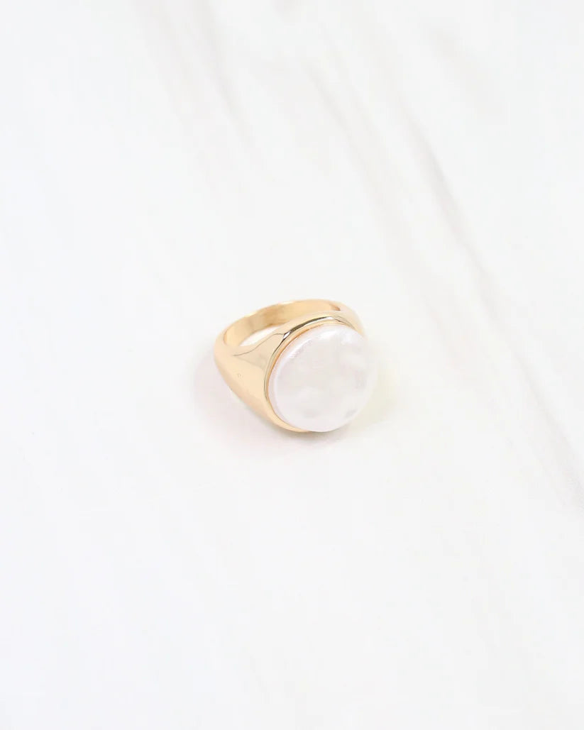 Moorhead Pearl Ring Gold