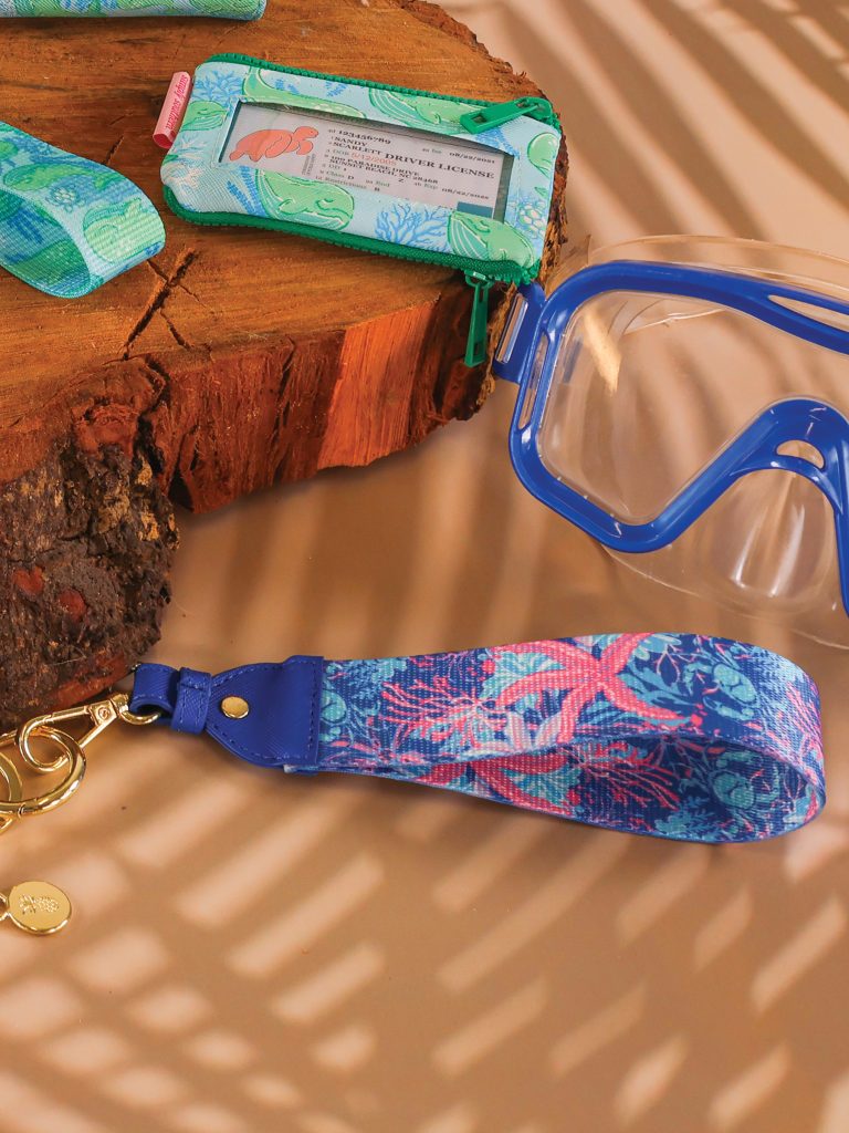 Simply Southern Key Fob in Reef