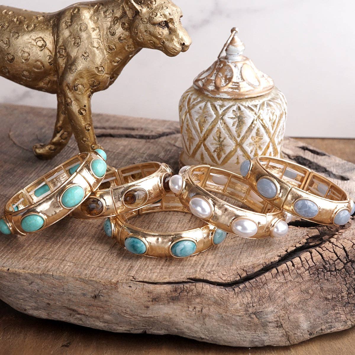 Sunlit Horizon – Wide Golden Bangle with Oval Cabochons