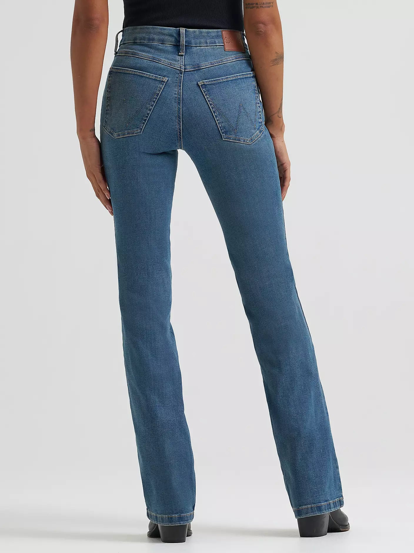Women's Wrangler Ada Bespoke High Rise Bootcut Jean