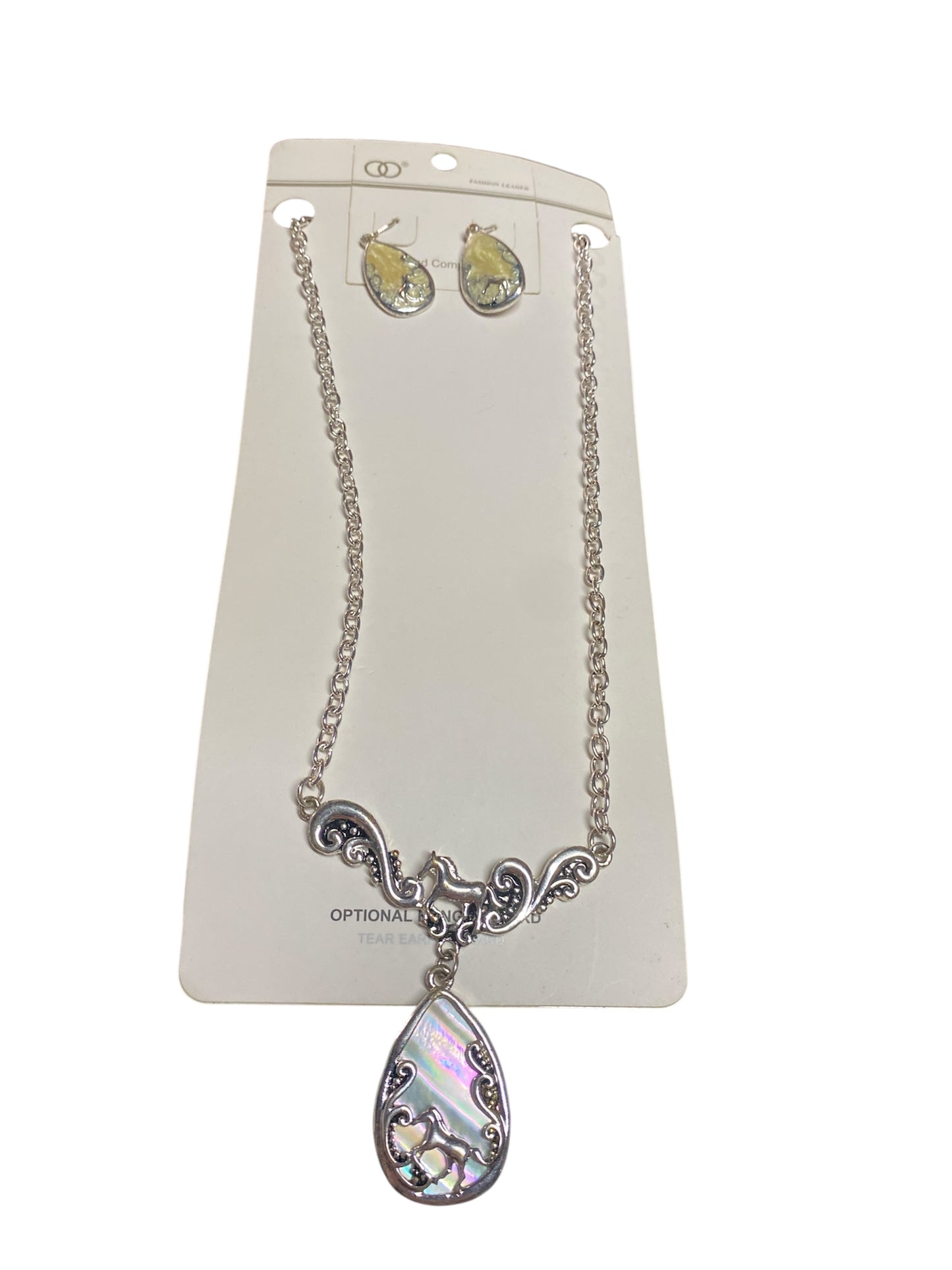 Silver Shell Enchantress Necklace Set