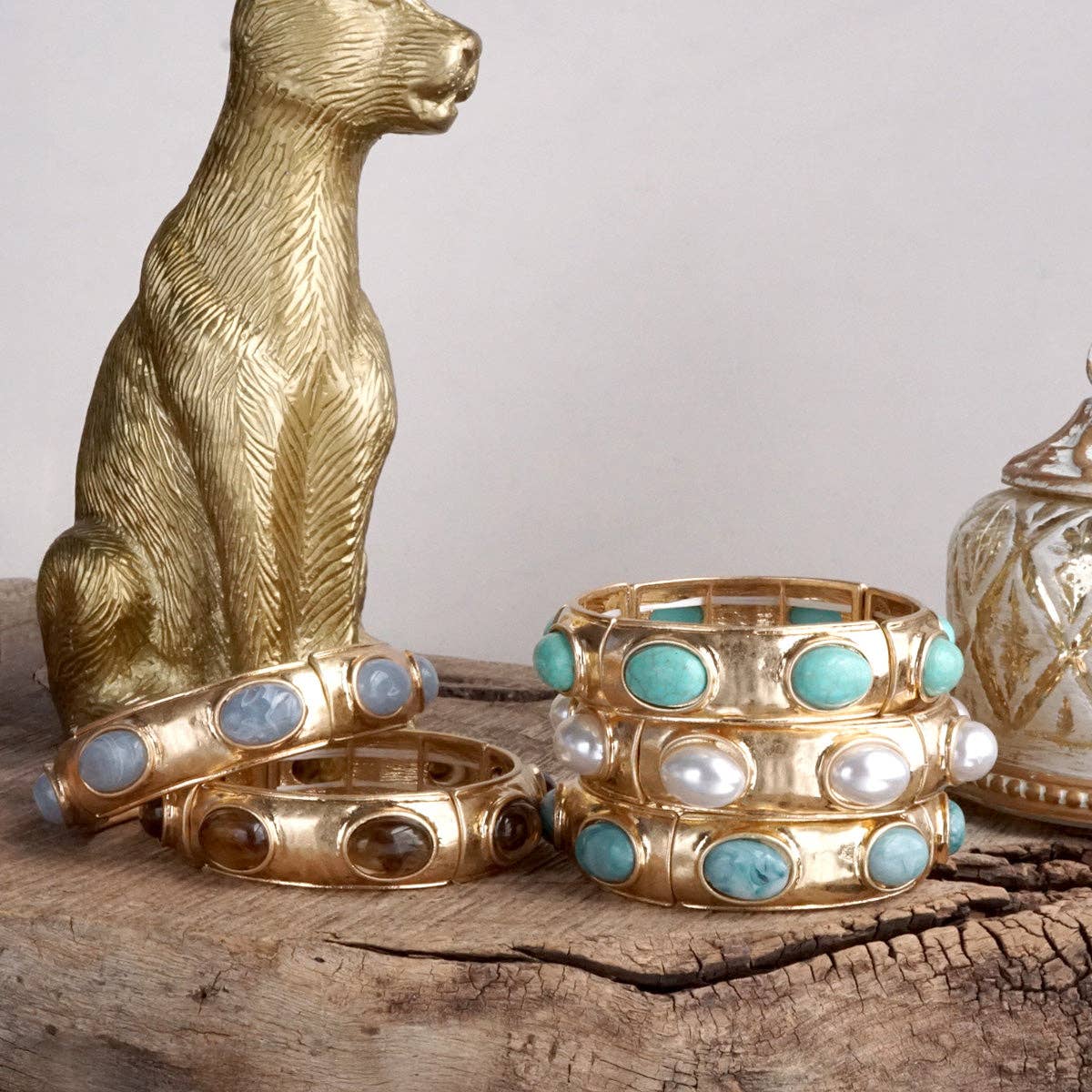 Sunlit Horizon – Wide Golden Bangle with Oval Cabochons