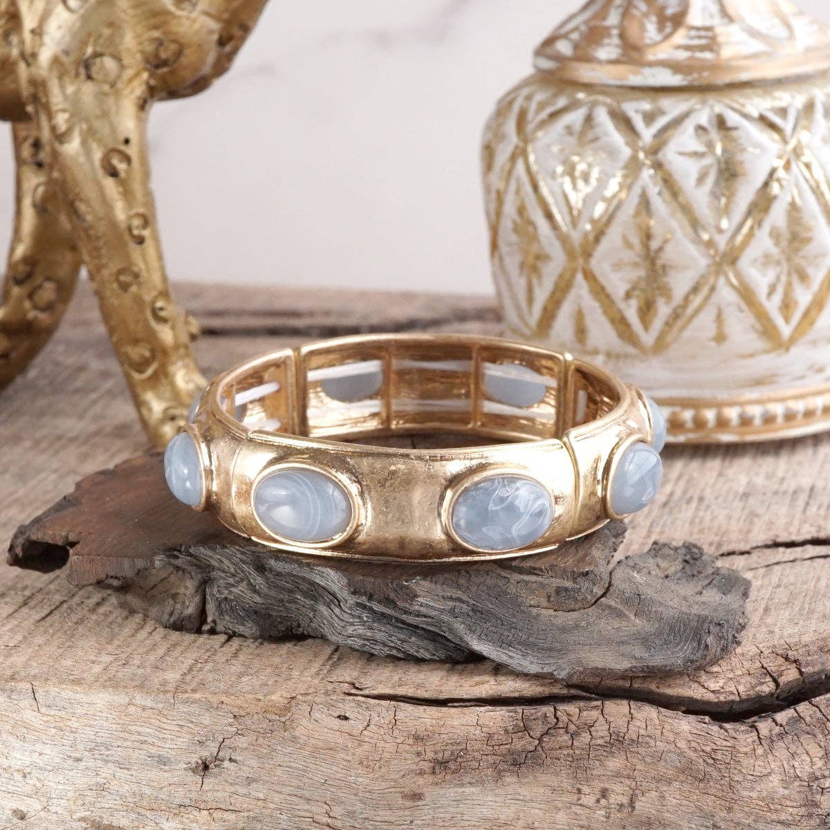 Sunlit Horizon – Wide Golden Bangle with Oval Cabochons