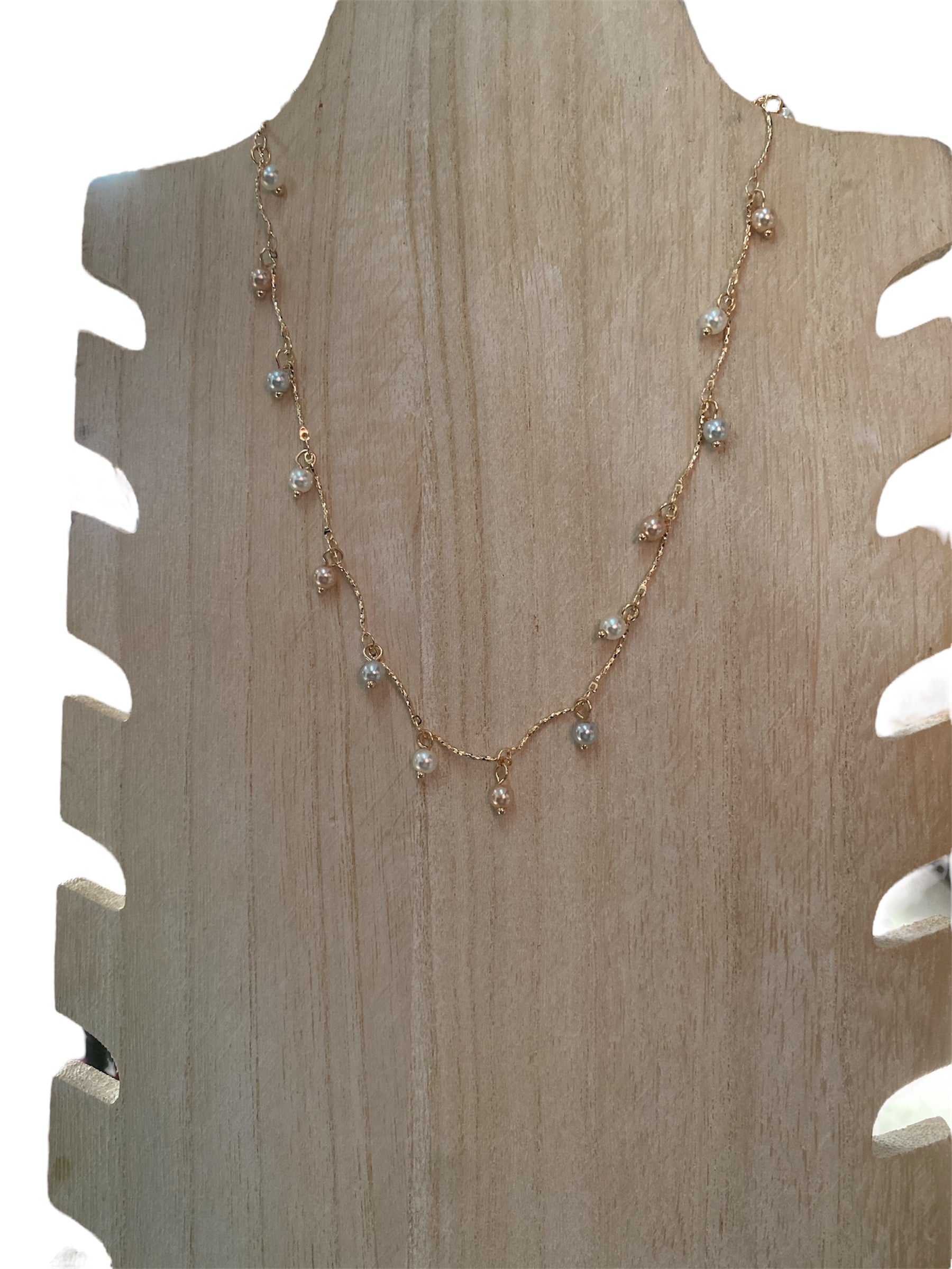 Small Pearl Gold Necklace