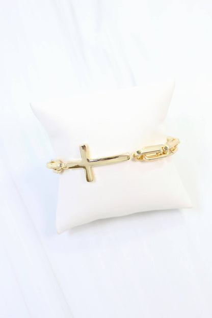 Amelia Link and Large Cross Stretch Bracelet Gold