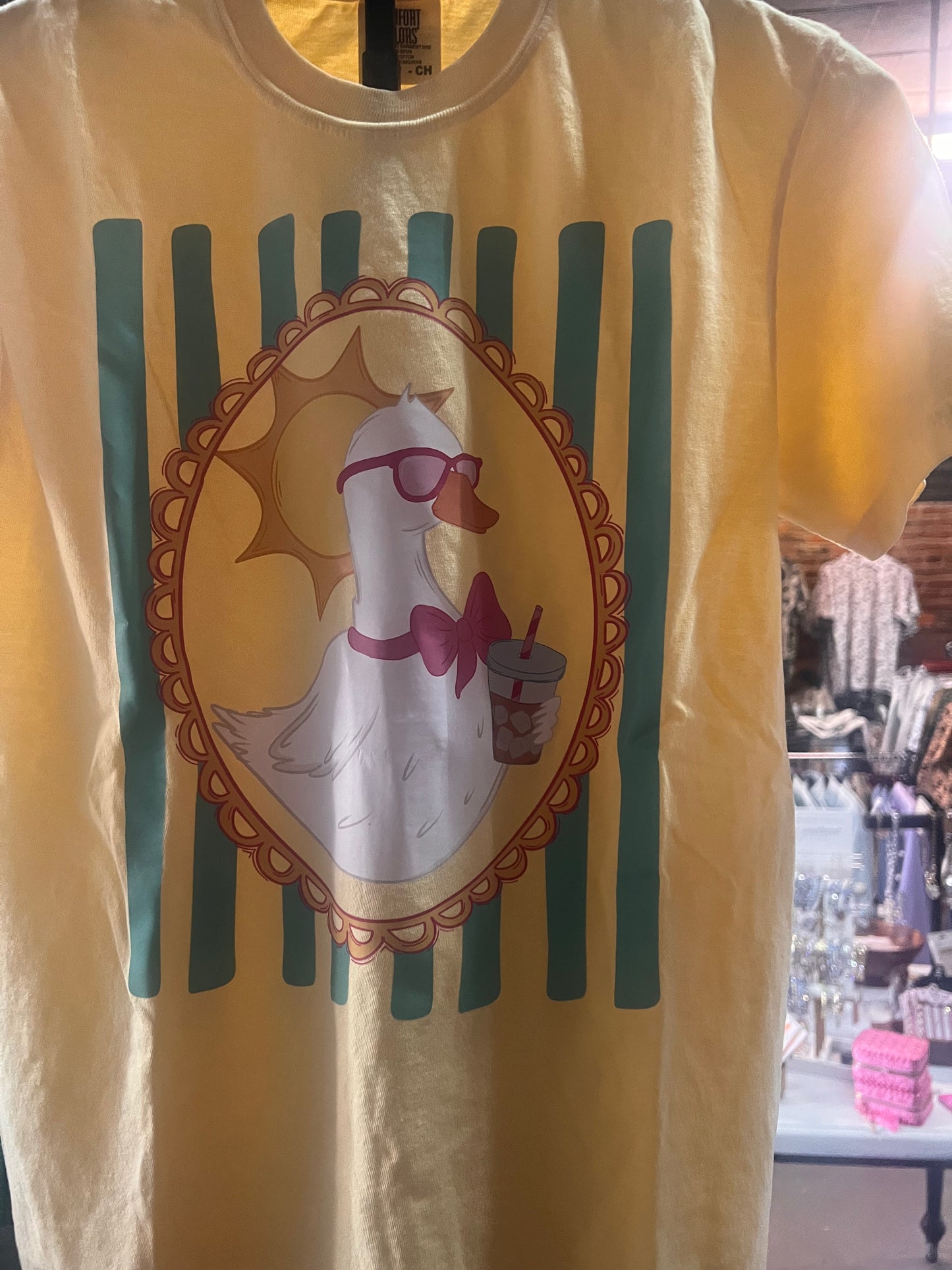 3 Kids and a Press Yellow Duck