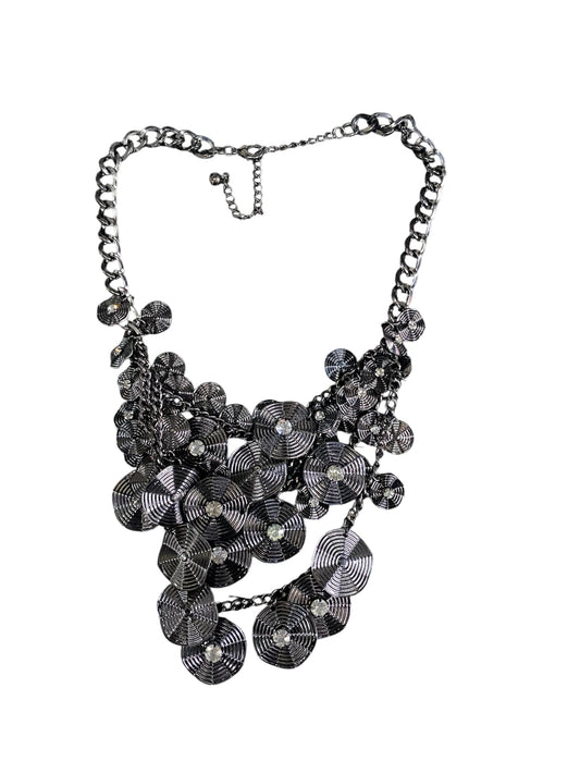Black Dimentional Pendant Necklace
