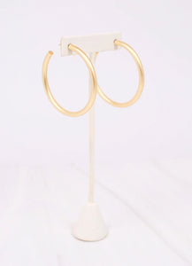 Caroline Hill Arden Satin Hoop Earring MATTE GOLD