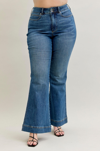 Judy Blue HW Petite Tummy Control Double Button Pant in Plus