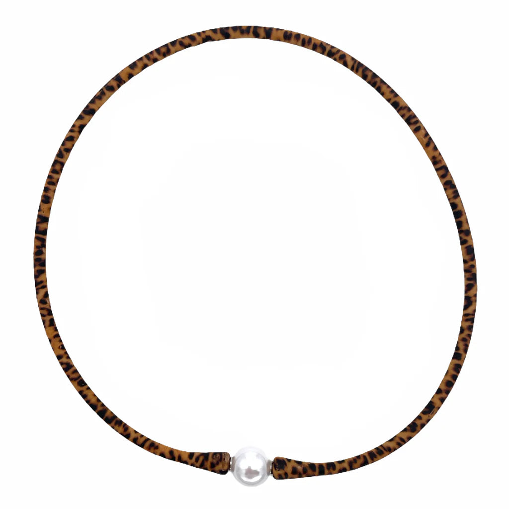 SILICONE NECKLACE LEOPARD WITH WHITE PEARL