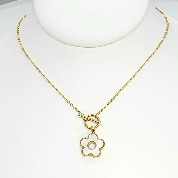 Mother of Pearl Gold Flower Necklace