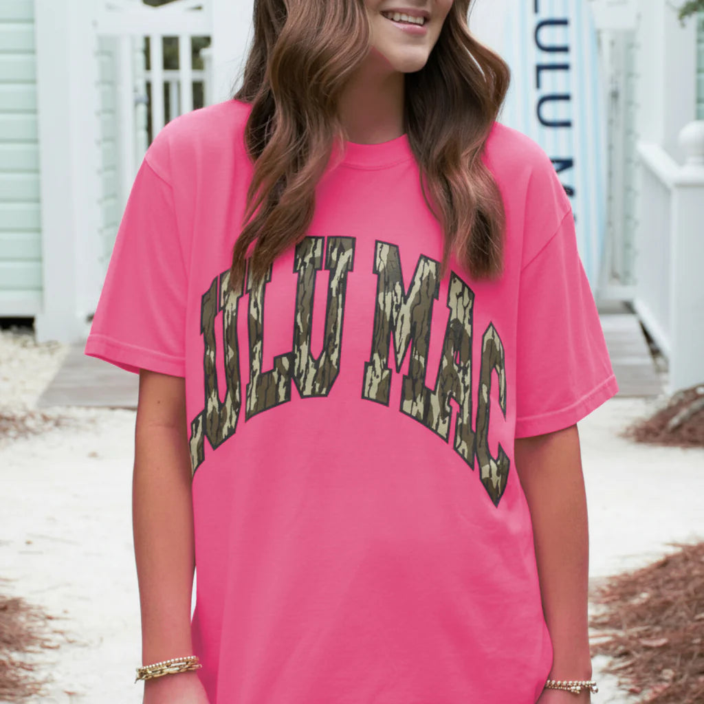 Lulu Mac Neon Pink Mossy Oak Bottomland Tee