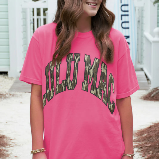 Lulu Mac Neon Pink Mossy Oak Bottomland Tee